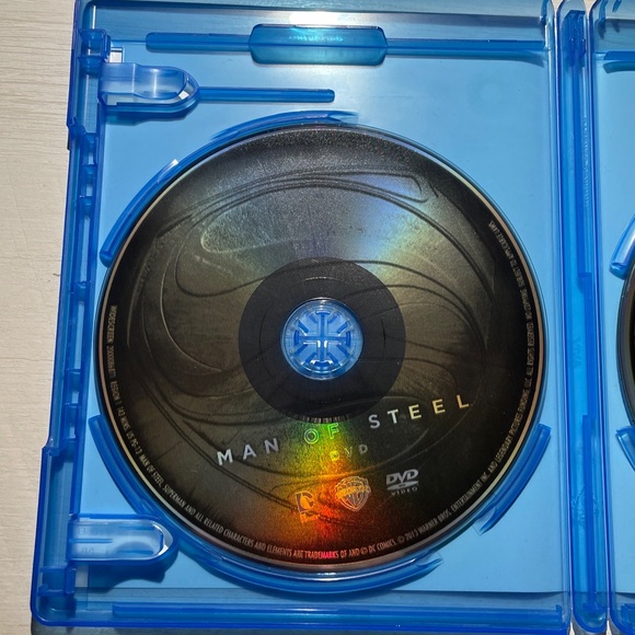 Man of Steel (Blu-ray + DVD Only, 2013) - Picture 5 of 6